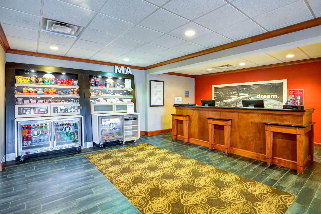 Hampton Inn Boston-Norwood Eksteriør bilde